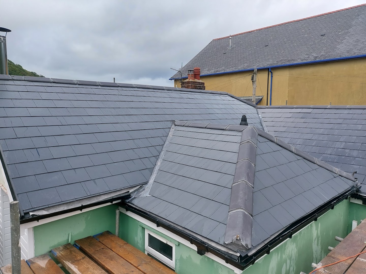 LP Contractors | Builders & Roofers · Photos 2